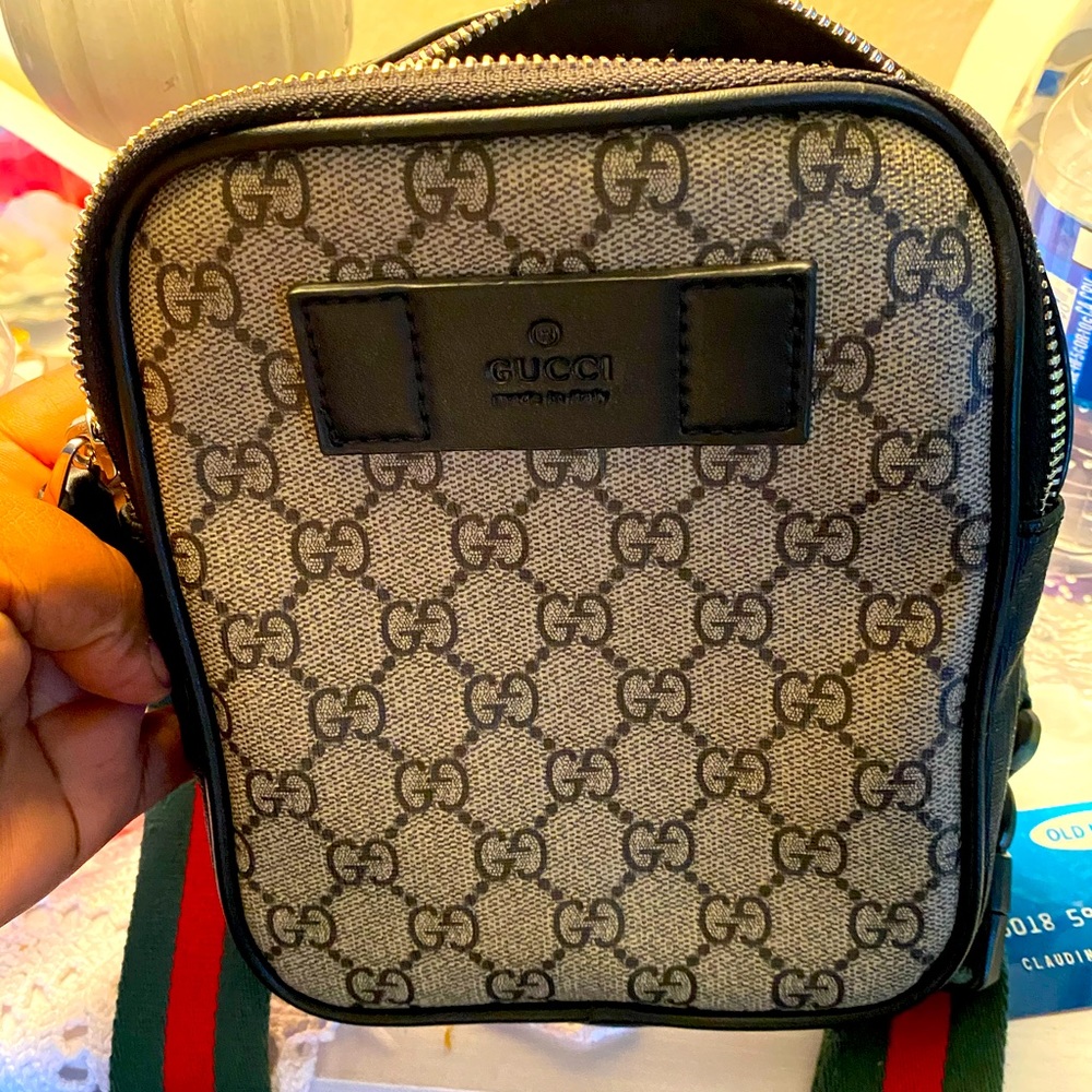 Authentic Gucci waist bag